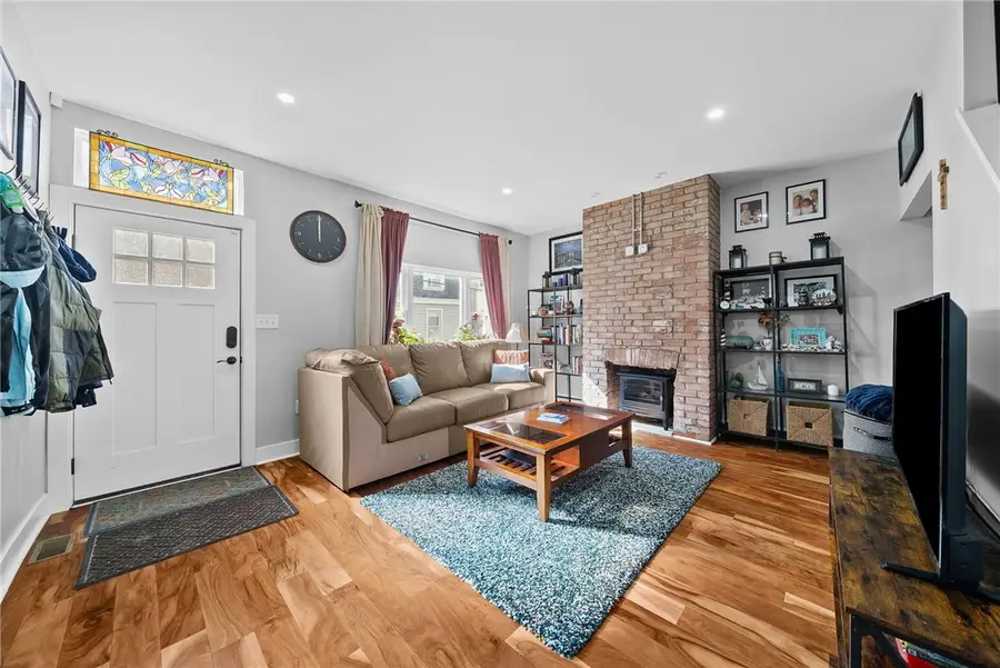 4621 Carroll St, Pittsburgh, PA 15224 - #3