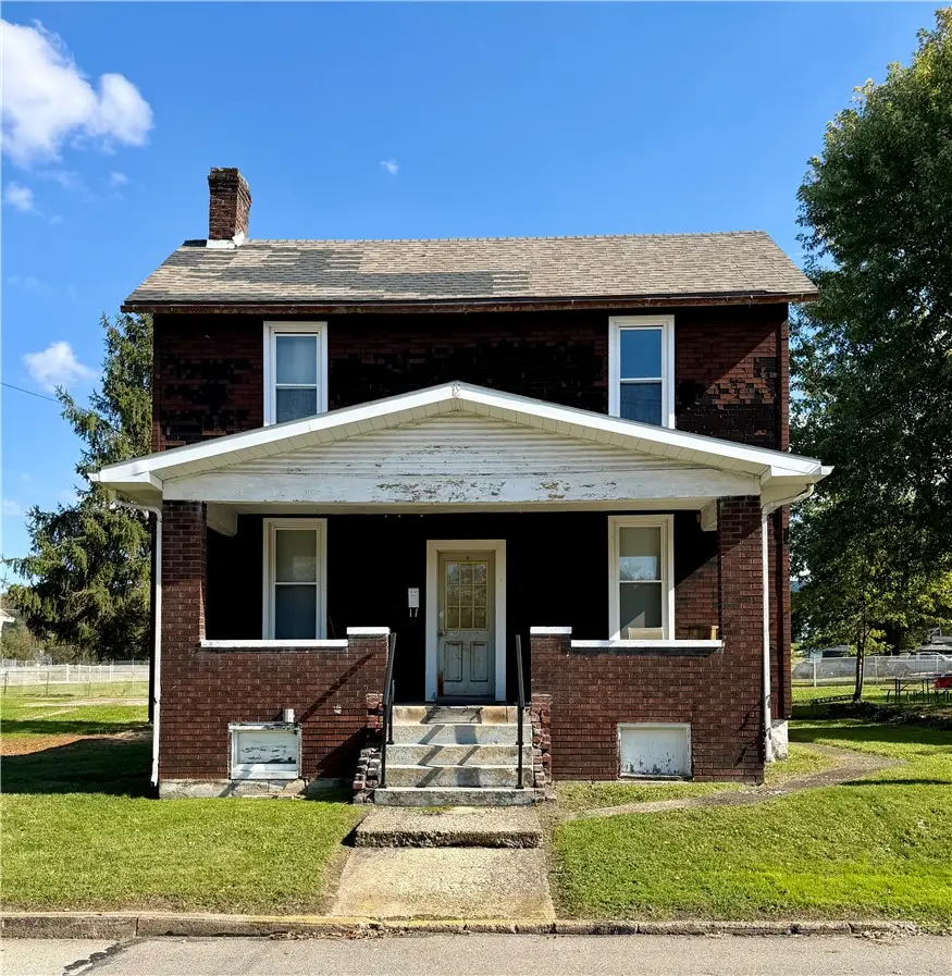 1407 S Arch St, Connellsville, PA 15425 - #1