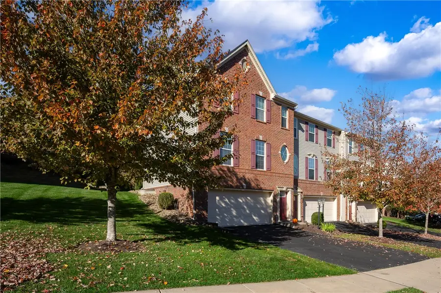210 Broadstone Dr, Mars, PA 16046 - #2