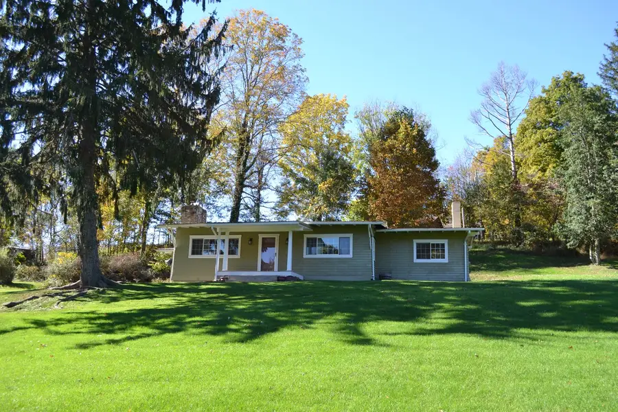 323 Banning Rd., Dawson, PA 15428 - #3