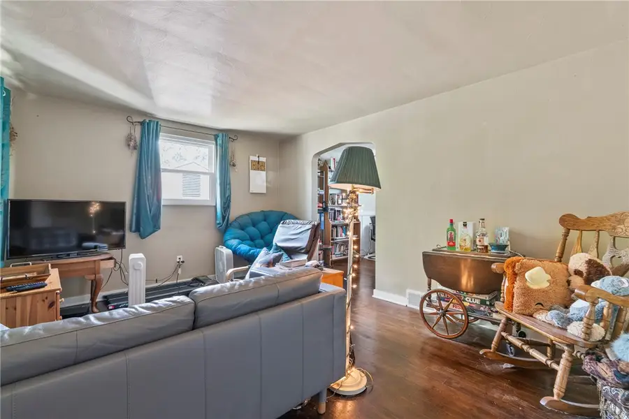 2703 Philadelphia Ave, Pittsburgh, PA 15216 - #2