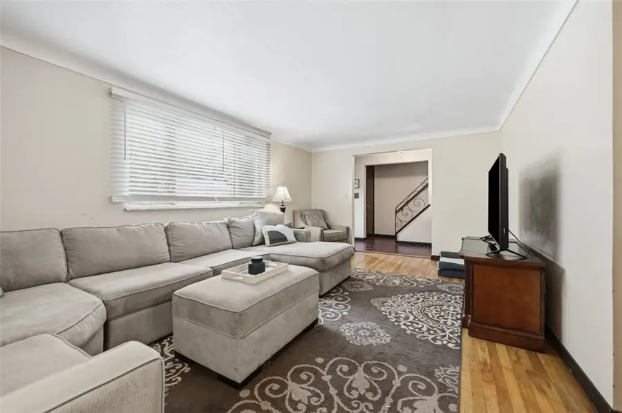 206 Glasgow Rd, Pittsburgh, PA 15221 - #3