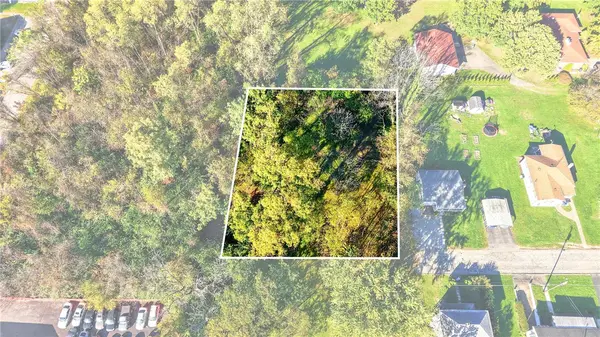 259 E Smithfield St, Mt Pleasant, PA 15666