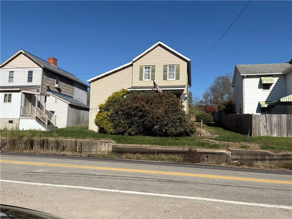 1076 New Salem Rd, New Salem, PA 15468 - #1