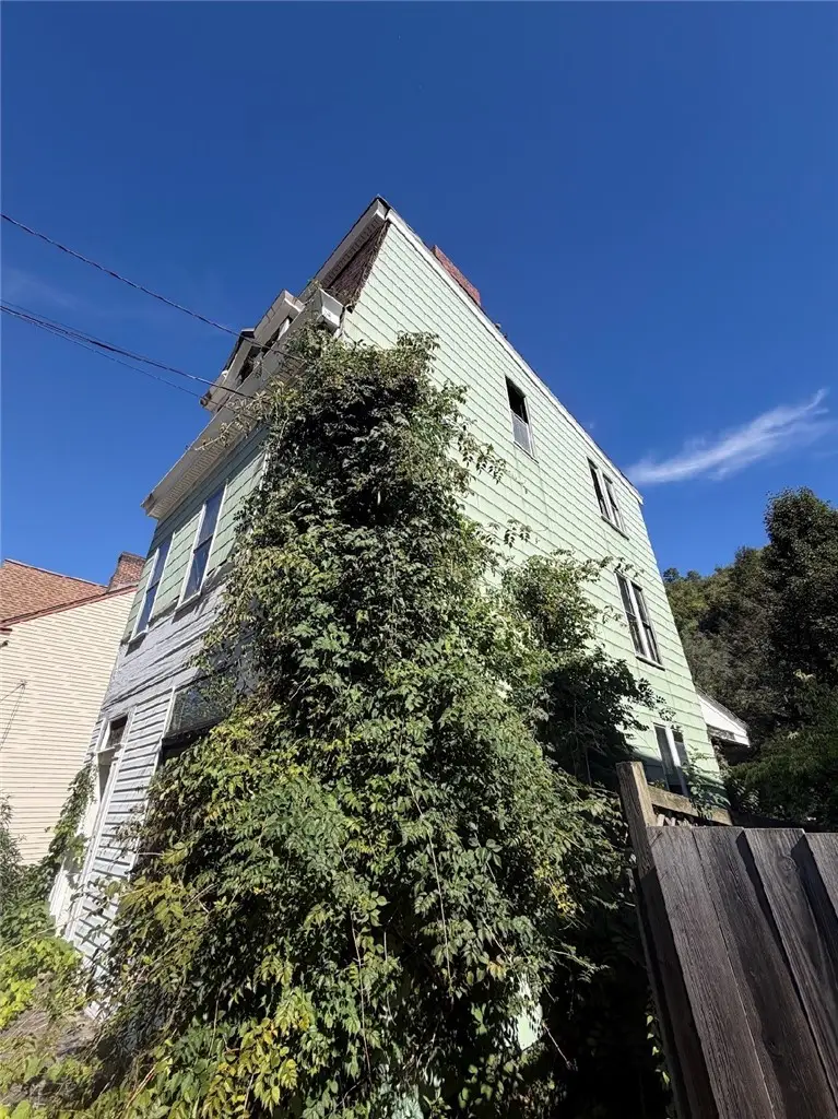54 Woodville Ave, Pittsburgh, PA 15220 - #2