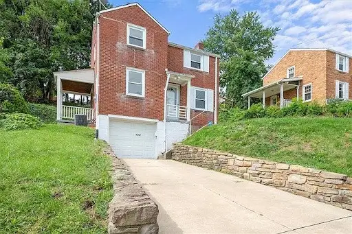 1042 Lindberg Ave, Homestead, PA 15120 - #2