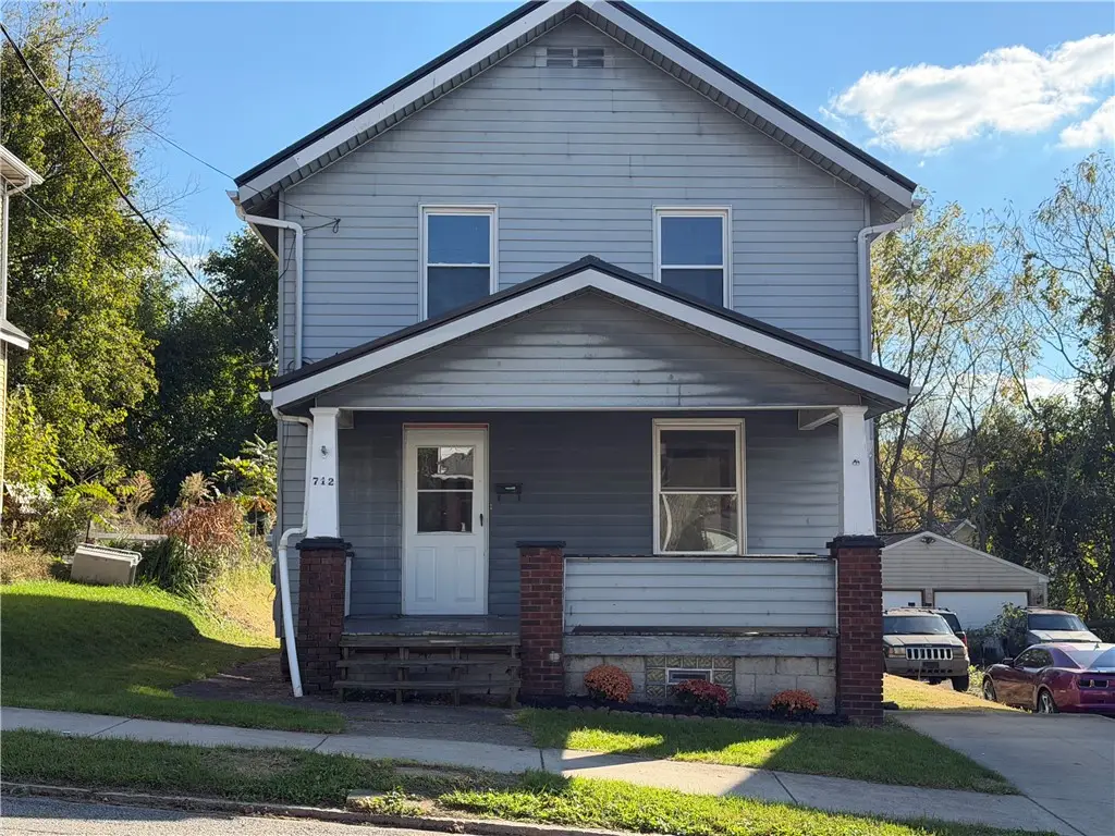 712 E Long Avenue, New Castle, PA 16101 - #1