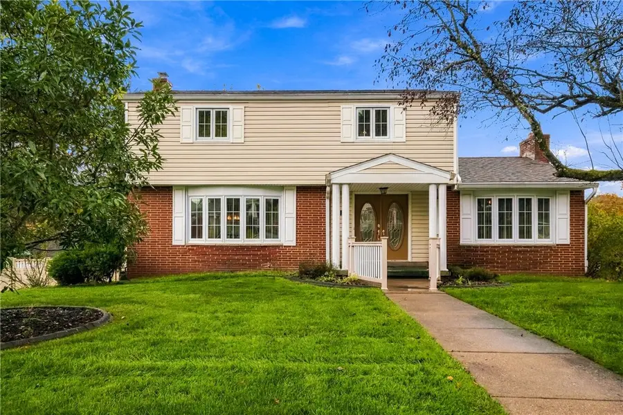 3700 Gleneagle Dr, Murrysville, PA 15668 - #2