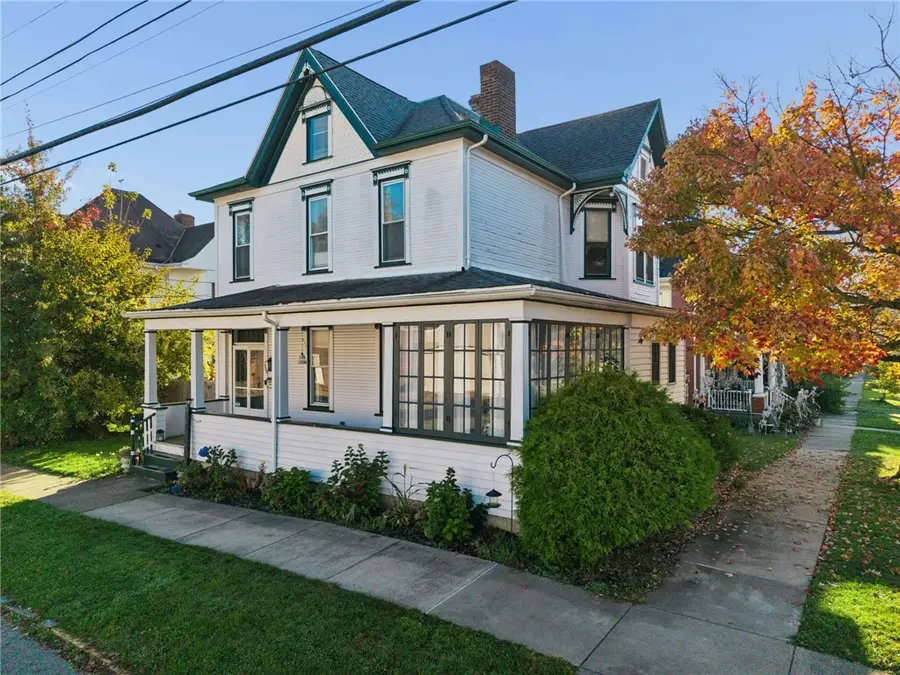 332 Brandon St, Greensburg, PA 15601 - #2