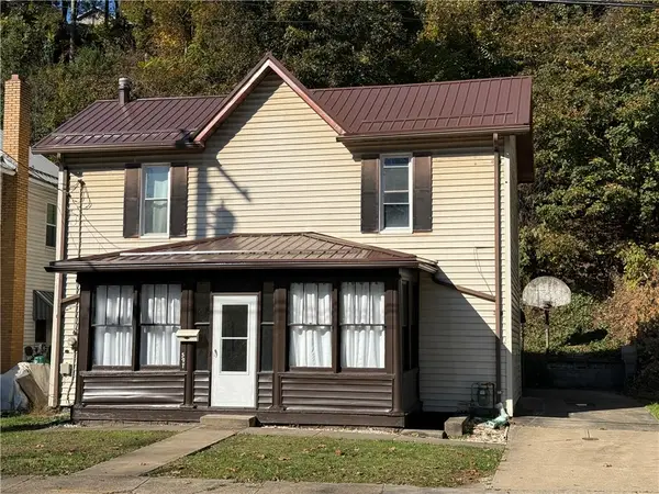 597 Market Street, Leechburg, PA 15656