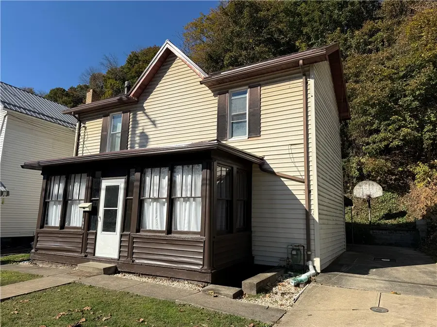 597 Market Street, Leechburg, PA 15656 - #2
