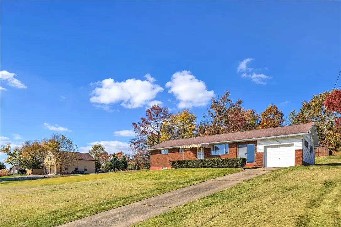 6014 Baker School Rd, Trafford, PA 15085 - #1