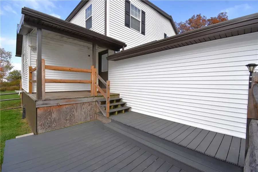 440 Kinsman Rd, Greenville, PA 16125 - #3