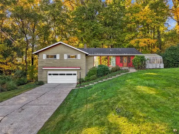 3340 Longbow Dr, Pittsburgh, PA 15235