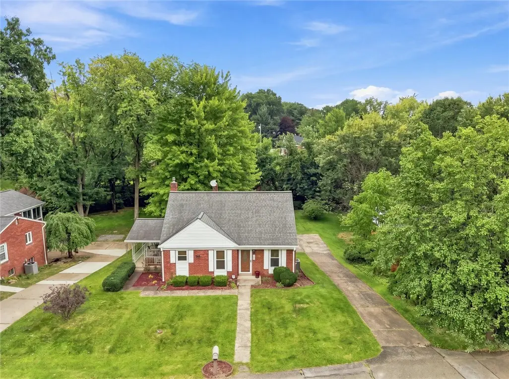 327 Mcintosh Dr, Coraopolis, PA 15108 - #1