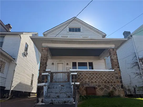 213 Franklin Ave, Ellwood City, PA 16117