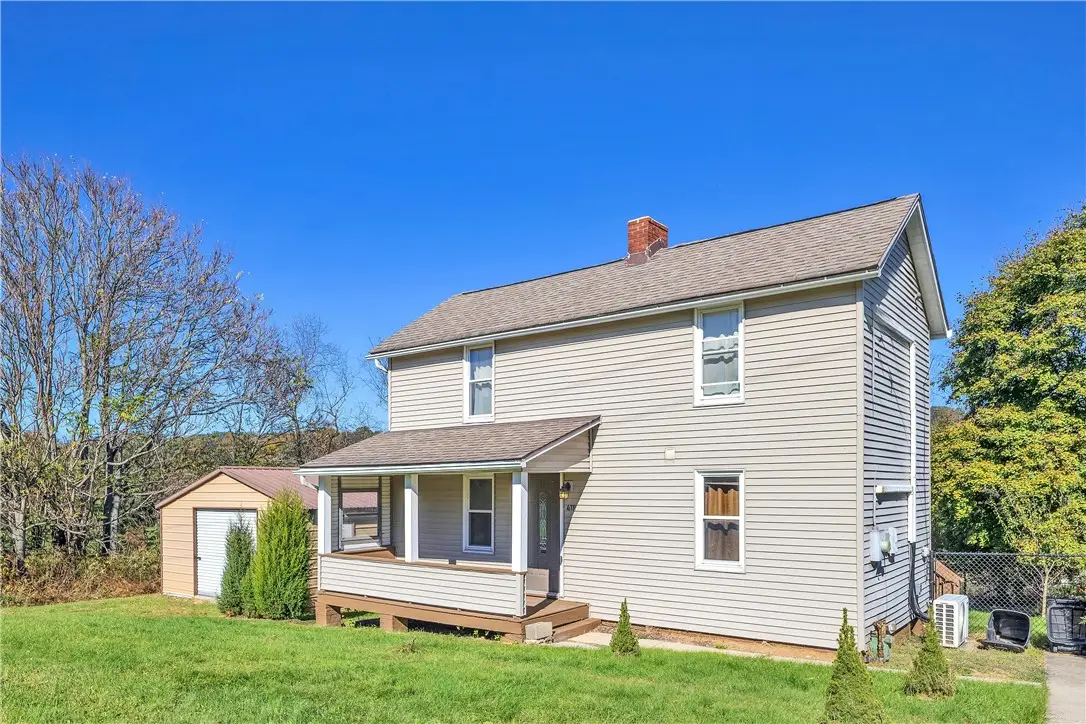 418 4th St, Leechburg, PA 15656 - #1