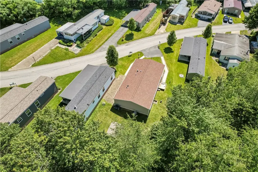 111 Pembrooke Dr, Salem, PA 15626 - #3