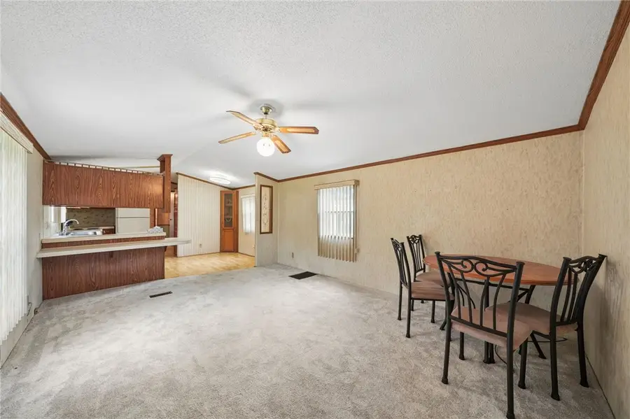 111 Yellow Pine Ln, New Stanton, PA 15672 - #3