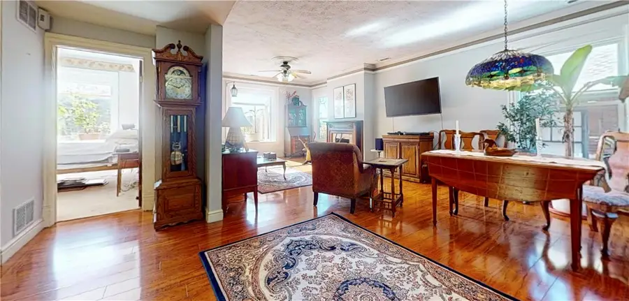 5905 Elgin St, Pittsburgh, PA 15206 - #3