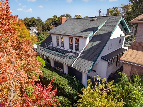 301 Lavina Ave, Pittsburgh, PA 15216