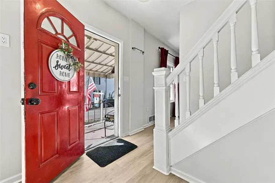 304 S High St, Zelienople, PA 16063 - #2