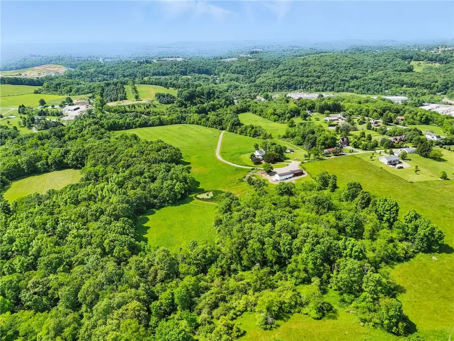 33 Peckham Ln, Gibsonia, PA 15044 - #3