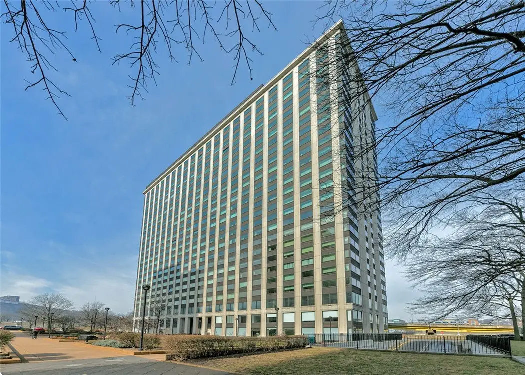 320 Fort Duquesne Blvd #8N, Pittsburgh, PA 15222 - #1