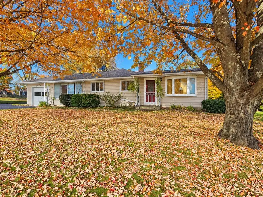 121 Randy Dr, Butler, PA 16002 - #2