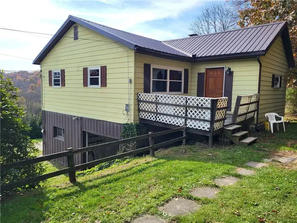 121 Hartel Lane, Butler, PA 16002