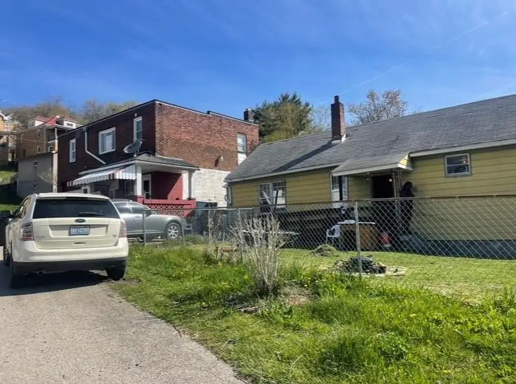 164 6th, Aliquippa, PA 15001 - #1
