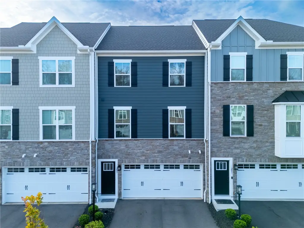 203 Scenic Dr, Canonsburg, PA 15317 - #1