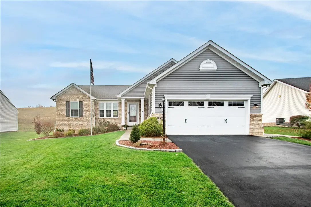 123 Burnside Dr, Zelienople, PA 16063 - #1