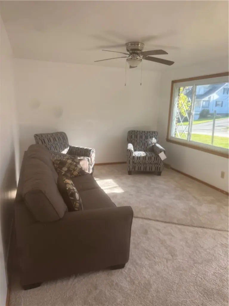 704 Stauffer Ave, Scottdale, PA 15683 - #3