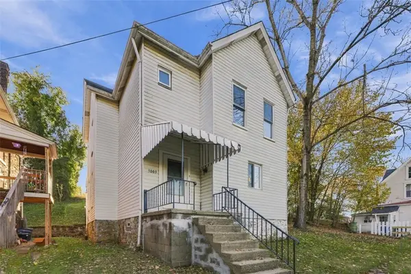 3009 Universal St, Pittsburgh, PA 15204