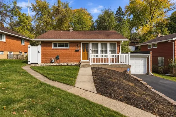 424 Elwood Dr, Pittsburgh, PA 15235