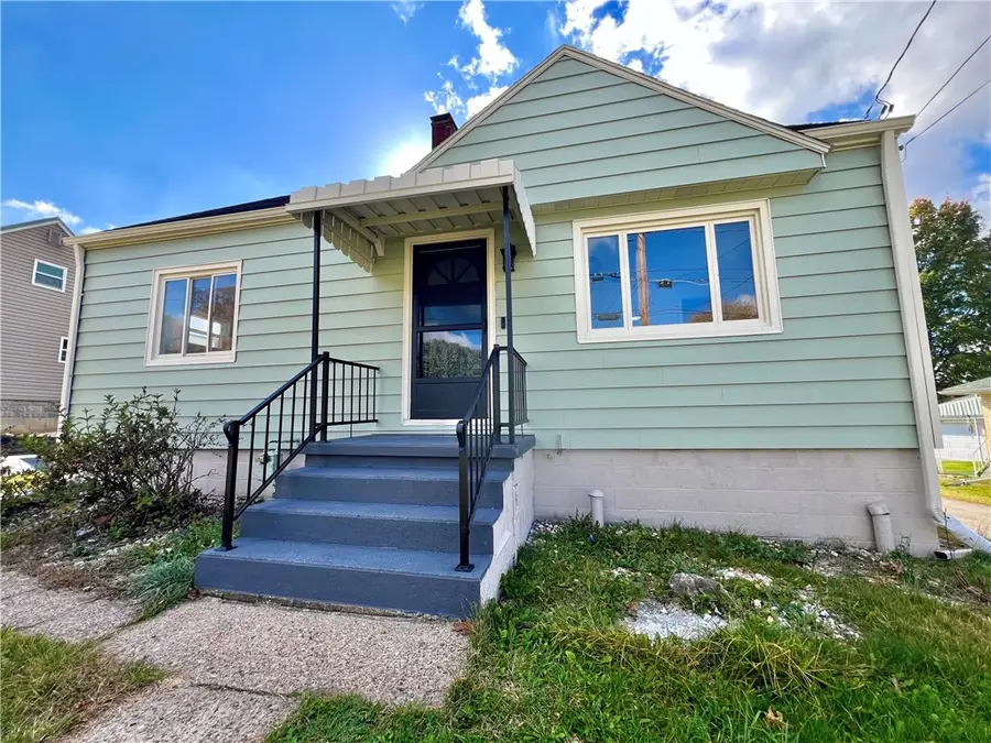 519 Newmyer Ave, Connellsville, PA 15425 - #3