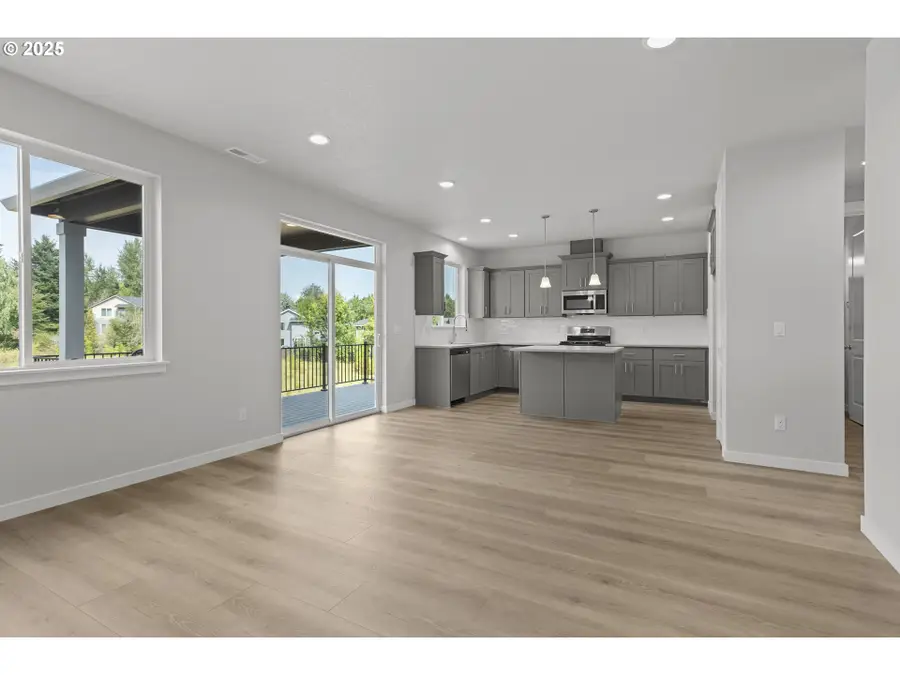 17240 SW Wapato Island Dr Sw, Sherwood, OR 97140 - Image #3