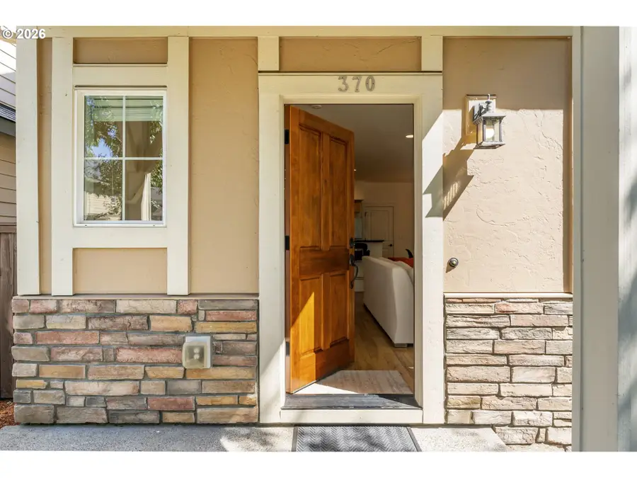 370 SW 204th Ter, Beaverton, OR 97006 - #2