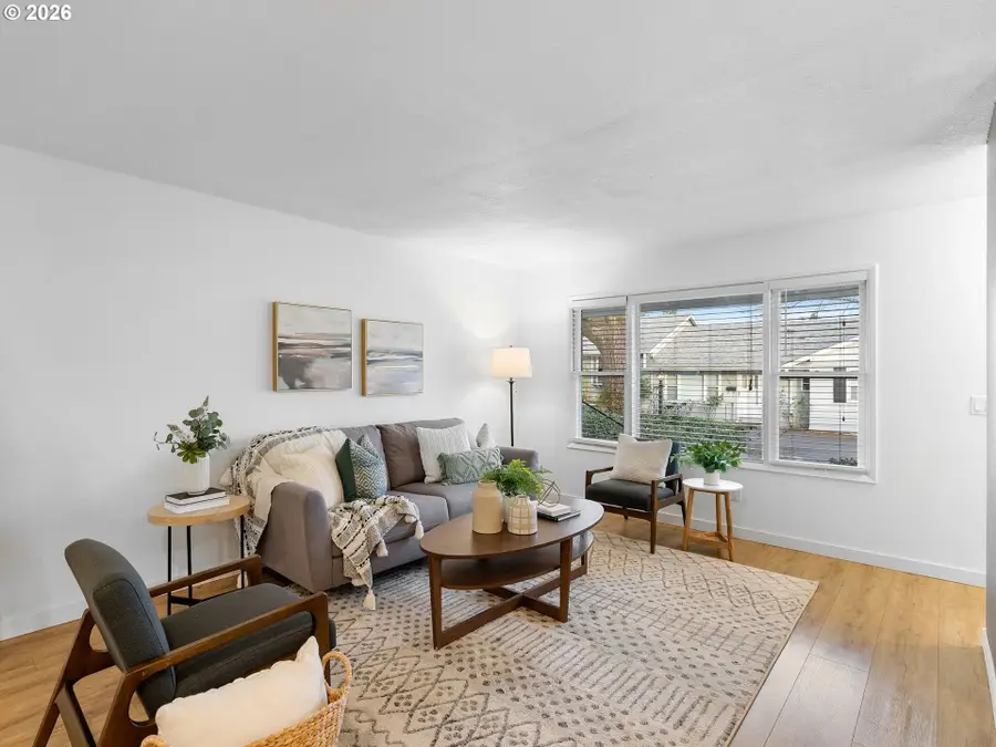 2683 SW Spring Garden St, Portland, OR 97219 - Image #3