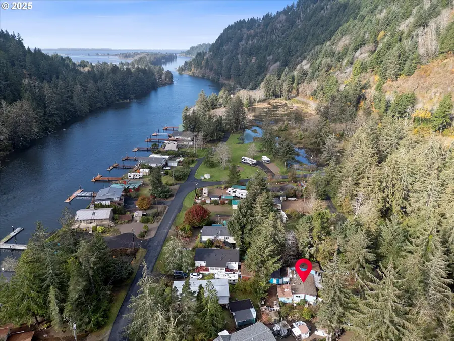 1436 S Fun River Pl, Lincoln City, OR 97367 - Image #2