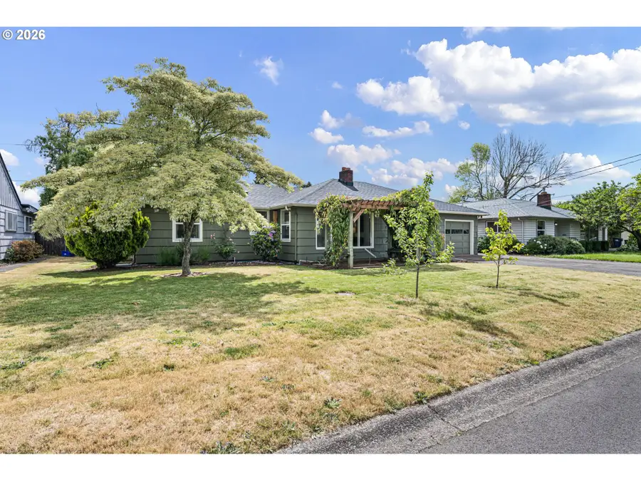 765 Louis St, Eugene, OR 97402 - #3