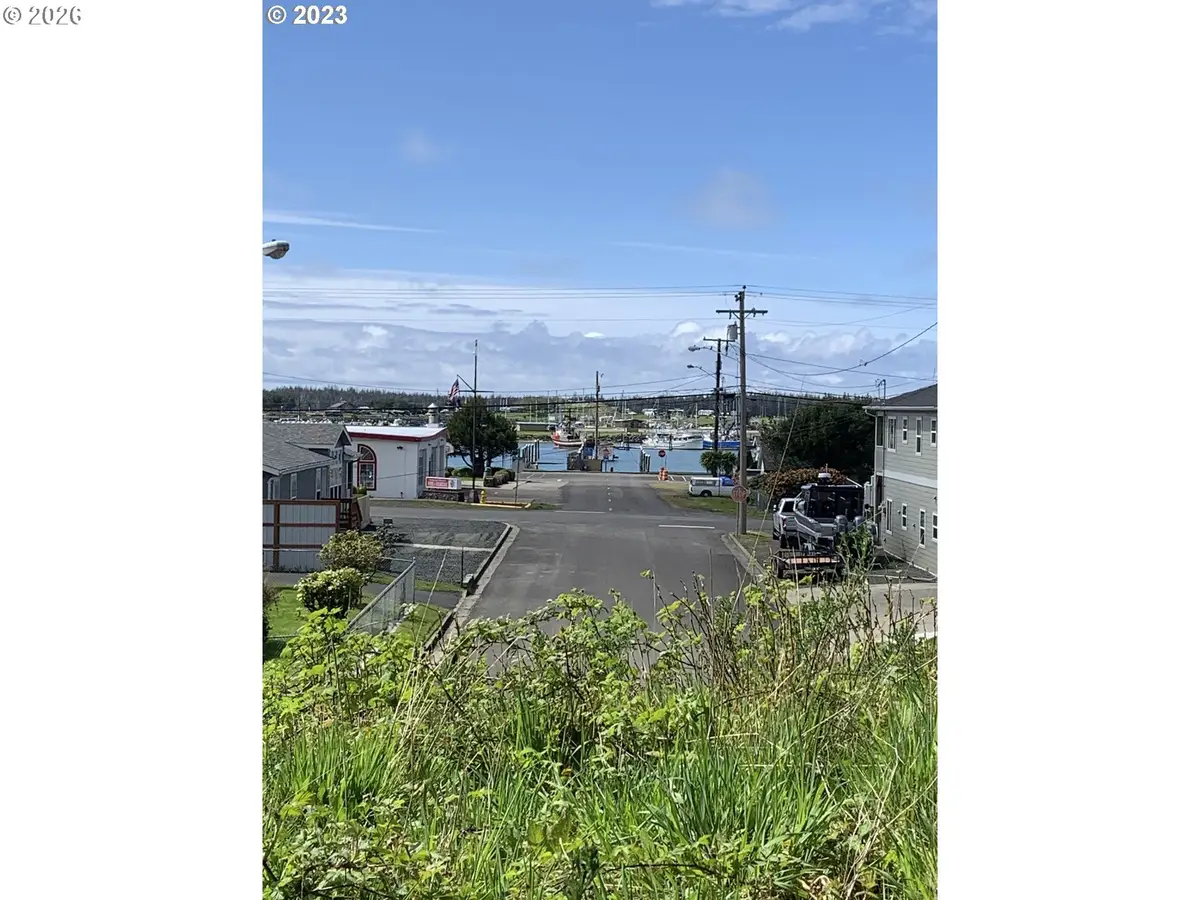 600 Clearlake Ave, Winchester Bay, OR 97467 - #1