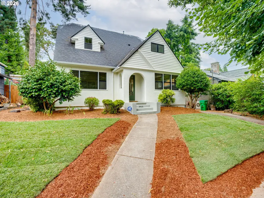 3915 Ne Stanton St, Portland, OR 97212 - #2