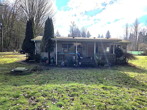 208 Burma Rd, CastleRock, WA 98611