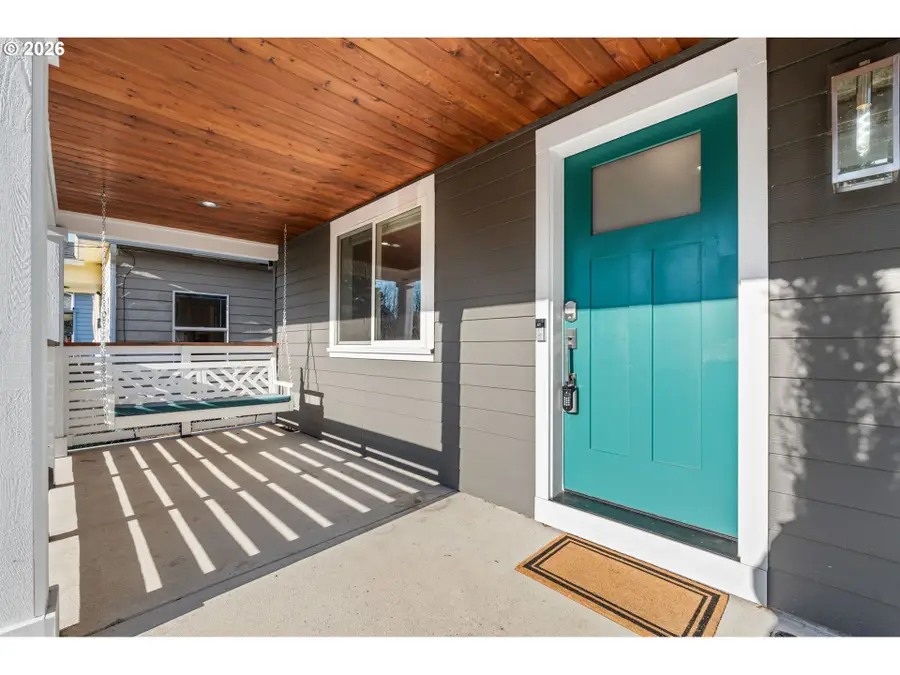 8407 N Hartman St, Portland, OR 97203 - Image #2