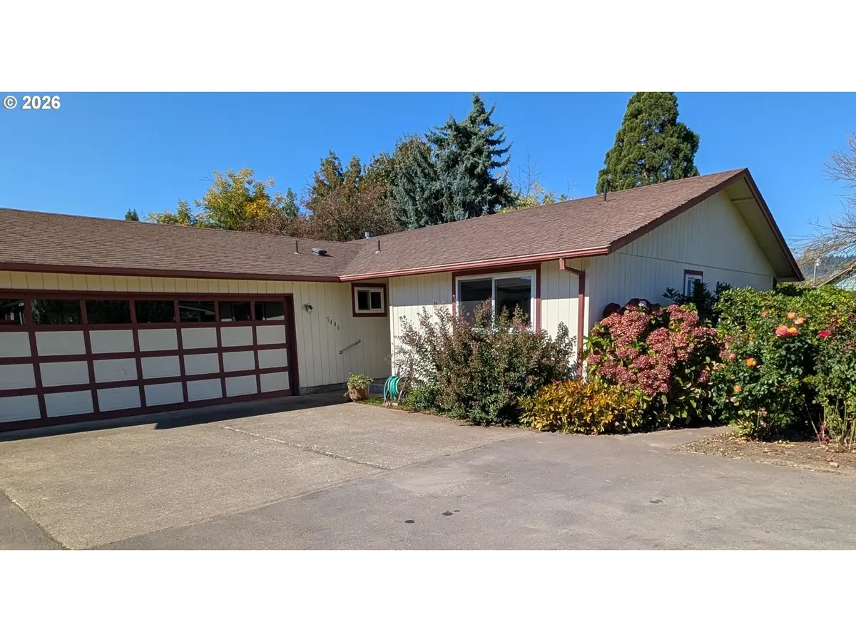 5440 J St, Springfield, OR 97478 - #1