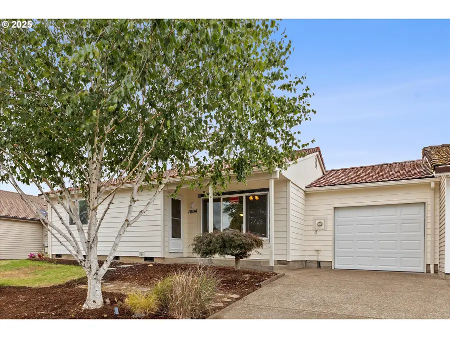 1804 N Aldersgate Ln, Newberg, OR 97132 - Image #2