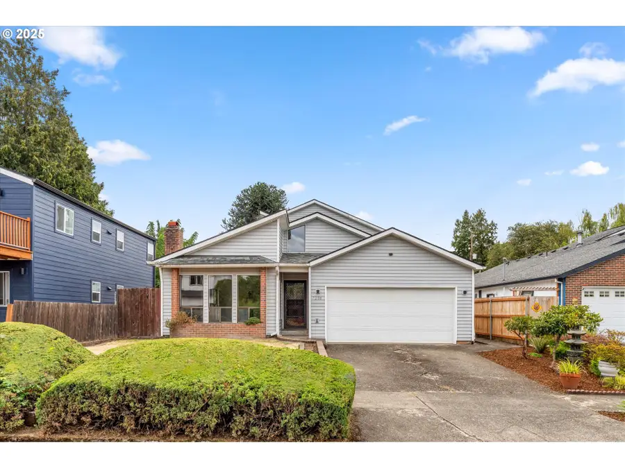 7206 N Amherst St, Portland, OR 97203 - Image #2