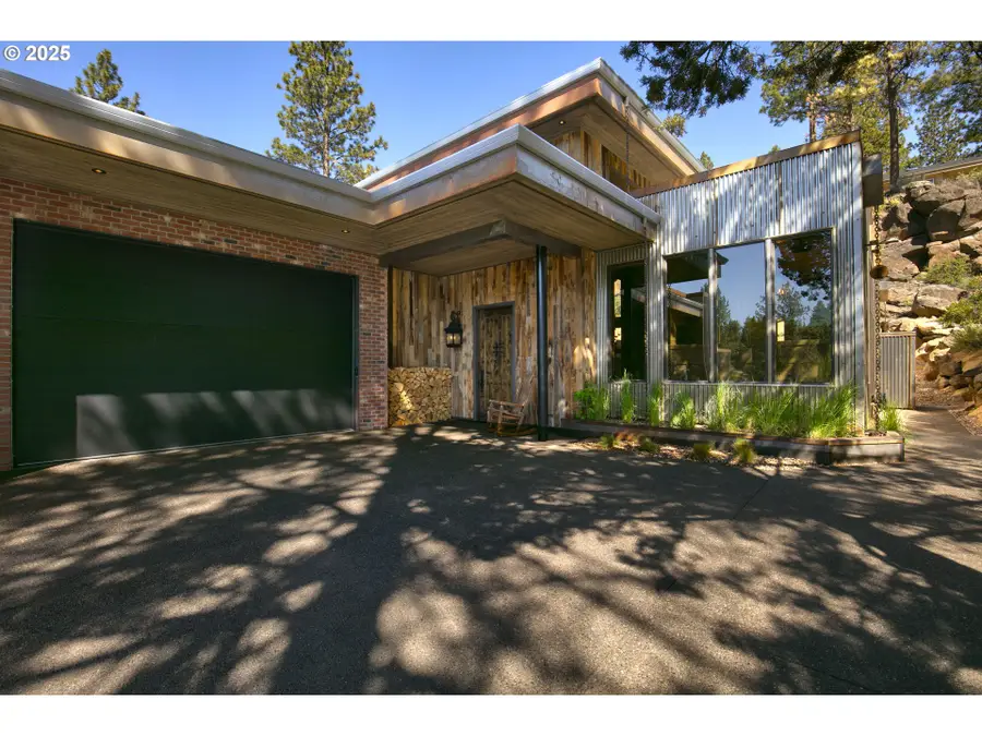 19476 SW Century Dr, Bend, OR 97702 - Image #3